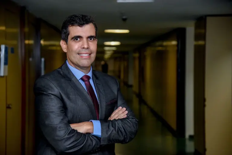 O balanço de Ricardo Ayres de 2024: 100% de presença em plenário, 436 propostas, 108 relatadas e R$ 92 milhões para o Tocantins