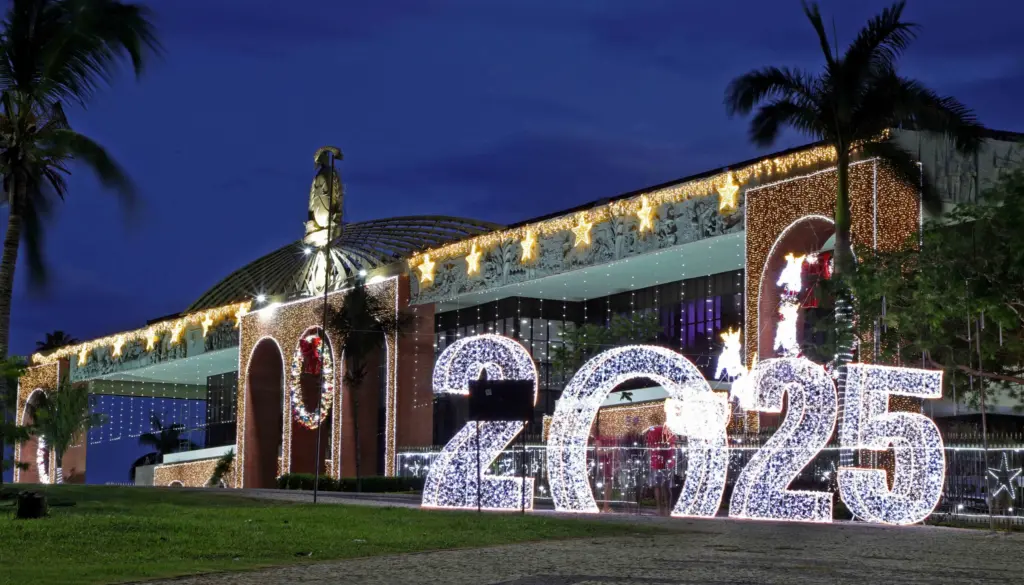 É Hoje! Governador Wanderlei inaugura Natal de Luzes com a chegada do Papai Noel; Veja detalhes da programação