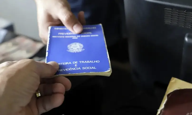 Contratações dos pequenos negócios em outubro alcançam quase 8 em cada dez vagas abertas no mercado