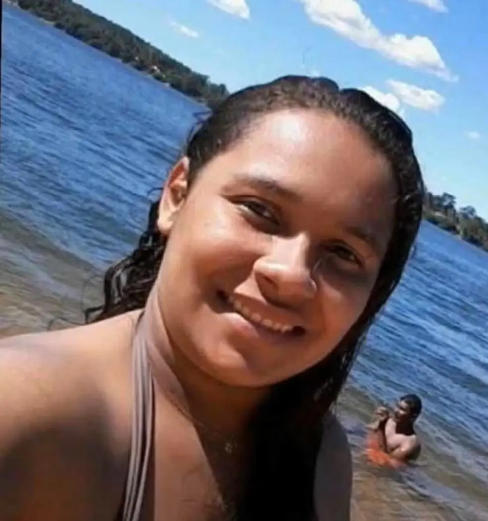 Jovem que morreu em desabamento de ponte tinha sido aprovada em medicina e sonhava em cursar direito, diz irmã