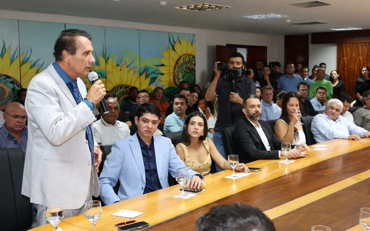 Posse de Dr Danilo na Aleto é prestigiada por autoridades e lideranças políticas