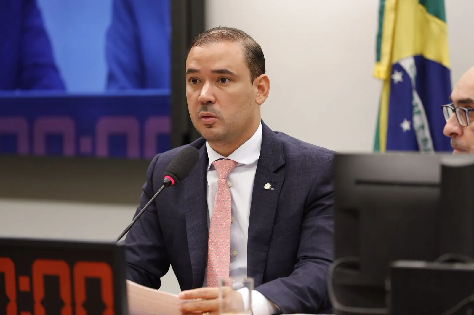 Desabamento da Ponte TO/MA: Deputado Vicentinho Júnior cobra auxílios urgentes e reconstrução da estrutura