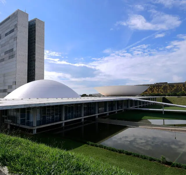 Cota parlamentar na Câmara Federal: Veja quem gastou mais e o que gastou menos no TO!