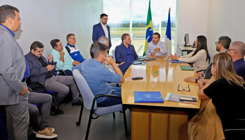 Antes de embarcar para missão internacional, governador Wanderlei Barbosa alinhou as demandas do governo com secretários estaduais - Foto: Antonio Goncalves/Governo do Tocantins Antes de embarcar para missão internacional, governador Wanderlei Barbosa alinhou as demandas do governo com secretários estaduais - Foto: Antonio Goncalves/Governo do Tocantins
