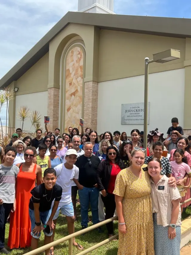 Cursos de idiomas gratuitos são ofertados na modalidade presencial e online; saiba mais