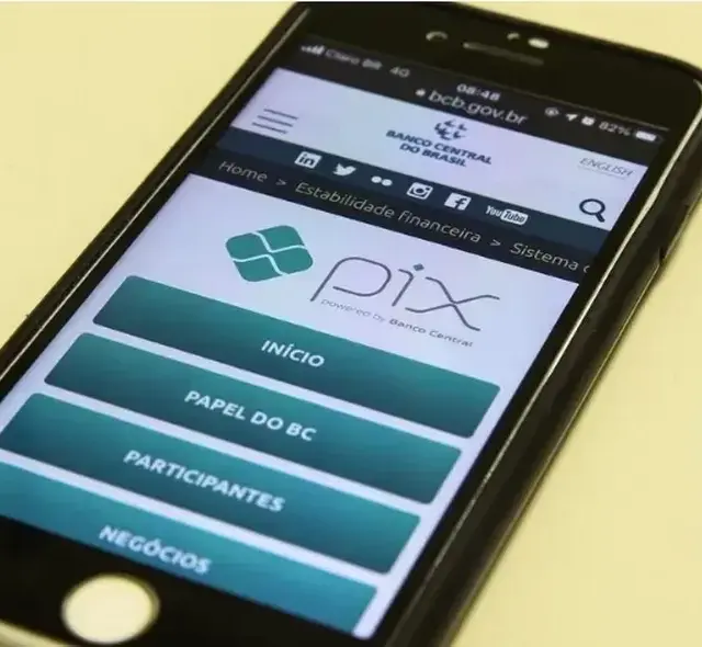 PIX continua gratuito e sem qualquer mudança para clientes, diz Febraban