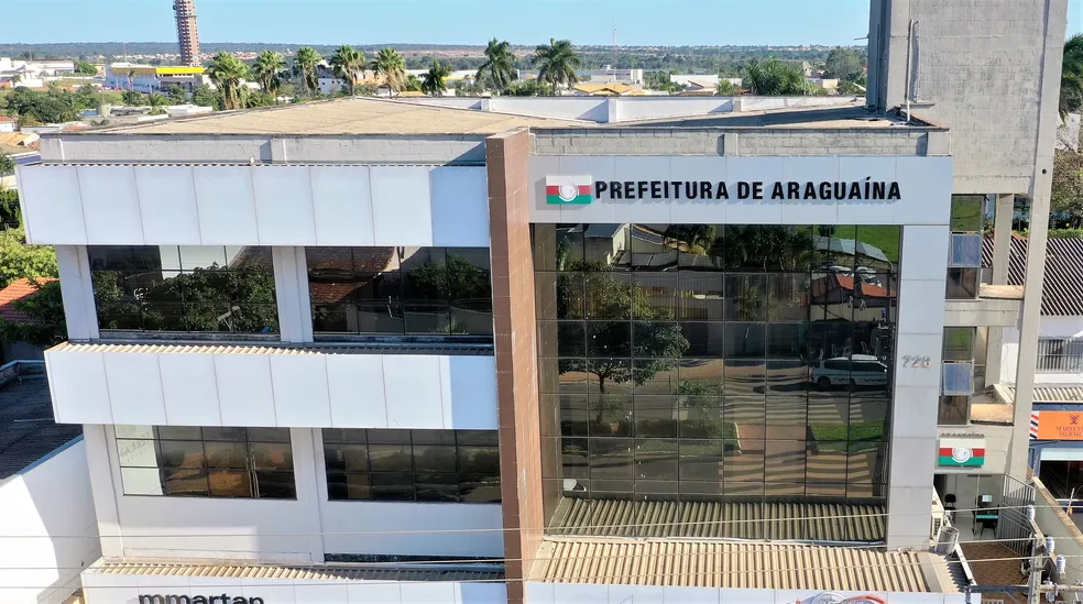 Prefeito de Araguaína passará a receber salário de R$ 26 mil e vice R$ 17,7 mil; veja quanto ganharão os secretários!