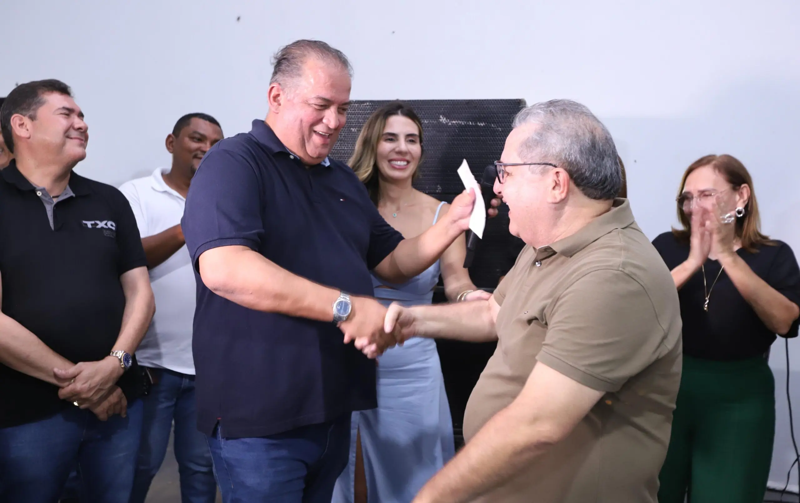 Aclamado para federal, Jair Farias reúne prefeitos, vereadores e lideranças políticas em torno do senador Eduardo Gomes