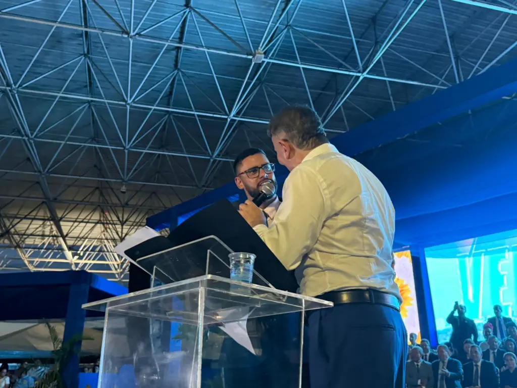 Jornalista Eduardo Azevedo assume pasta de Igualdade Racial e Direitos Humanos na Capital Jornalista Eduardo Azevedo assume pasta de Igualdade Racial e Direitos Humanos na Capital