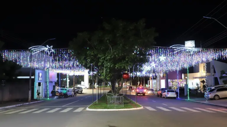 Furto de fios causa prejuízo e atrasa instalação da decoração natalina em cidade tocantinense