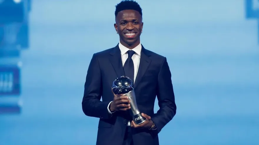 Vinícius Júnior é eleito o melhor jogador do mundo