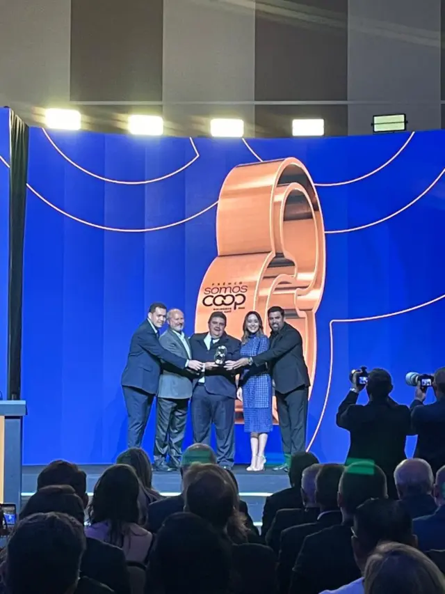 É ouro: Sicredi União MS/TO e Oeste da Bahia conquista 1º lugar no Prêmio SomosCoop Melhores do Ano 2024, em Brasília