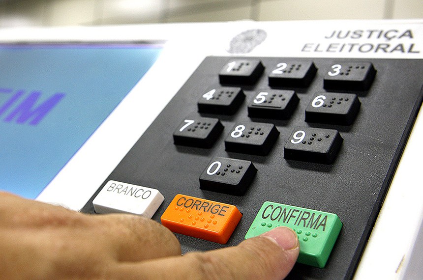Partidos têm até o dia 15 para registrarem candidaturas nos tribunais