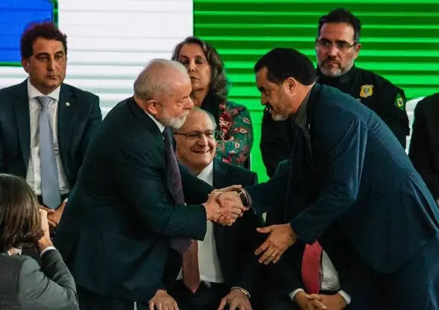 Governador Wanderlei manifesta solidariedade a Lula; Presidente está estável e sem sequelas após cirurgia no cérebro