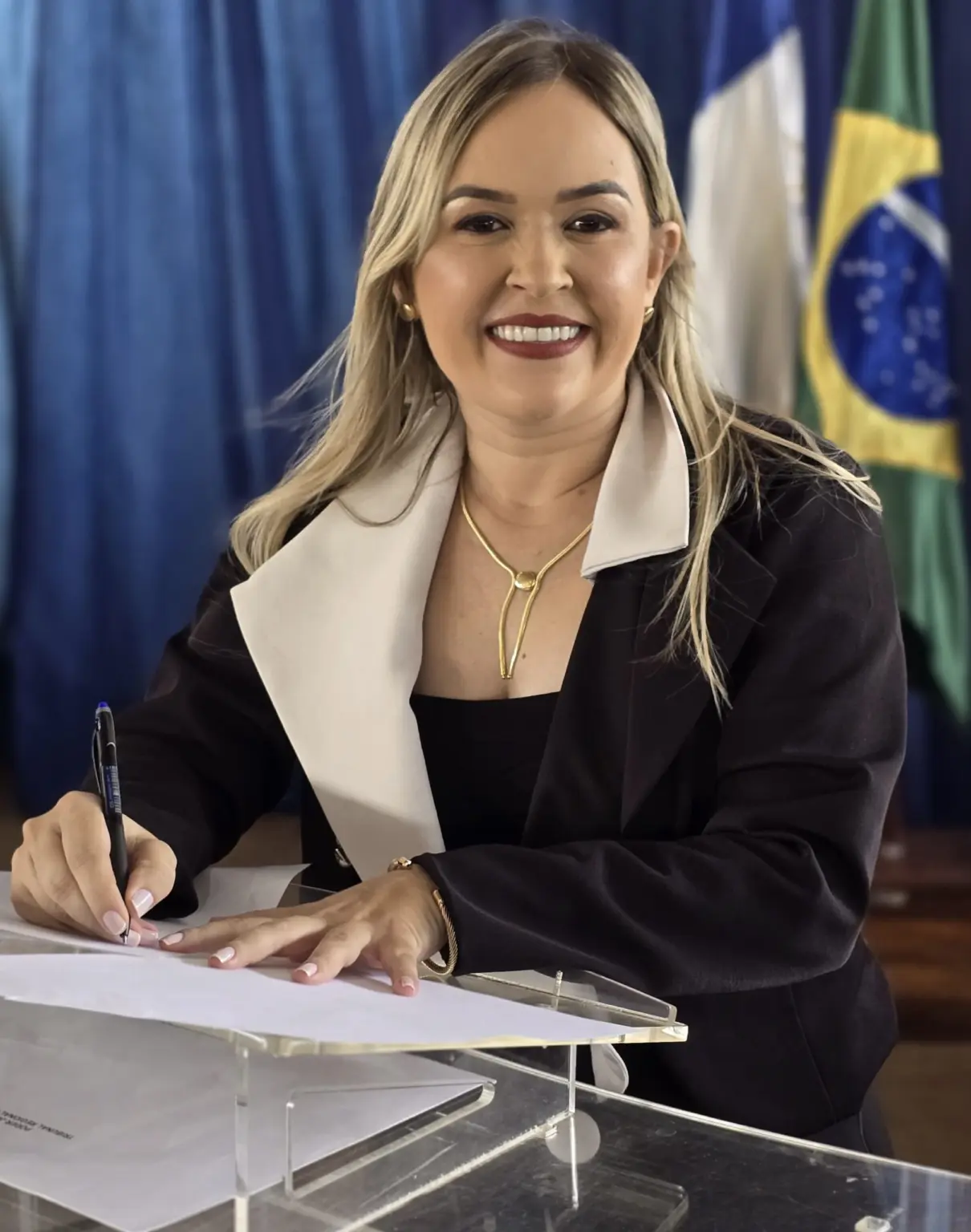 Karla Taianna é eleita presidente da Câmara de Almas em chapa única Karla Taianna é eleita presidente da Câmara de Almas em chapa única
