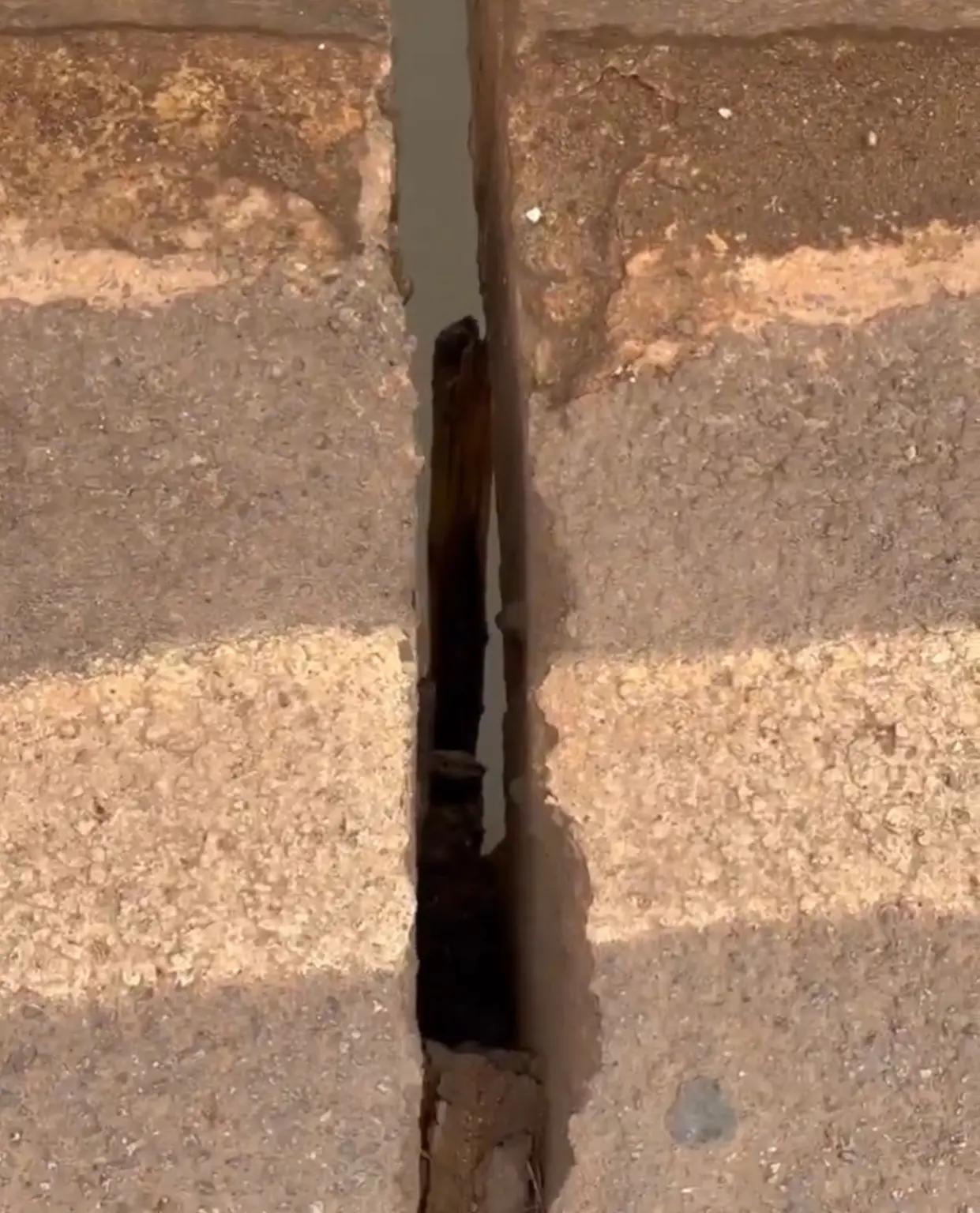 Ponte na BR-242 em Formoso do Araguaia preocupa moradores devido a risco de colapso; VÍDEO Ponte na BR-242 em Formoso do Araguaia preocupa moradores devido a risco de colapso; VÍDEO