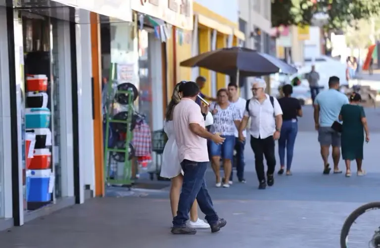 Veja o que abre e fecha em Palmas na véspera e feriado de Natal