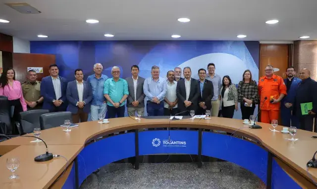 Ações emergenciais: Governo determina contratação de barcos para travessia gratuita em Aguiarnópolis