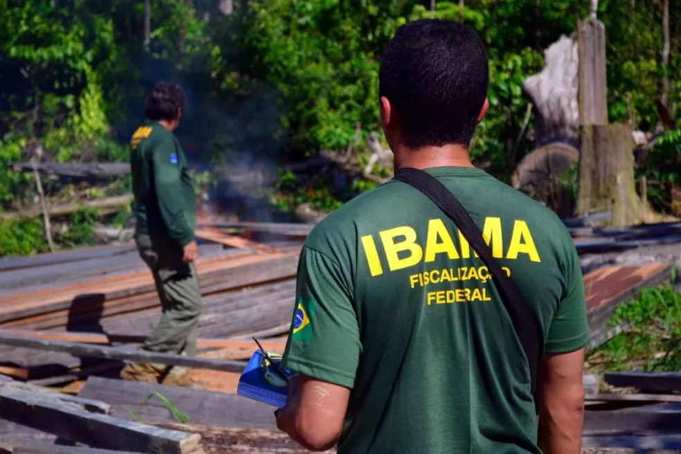 Agentes do Ibama — Foto: Vinícius Mendonça/Ibama