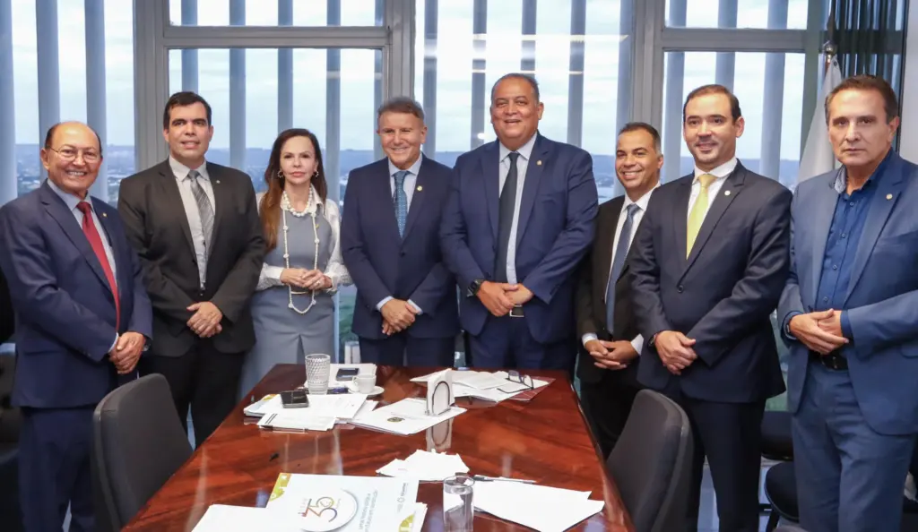 O que Eduardo Siqueira apresentou à bancada como solicitações prioritárias para sua gestão em Palmas