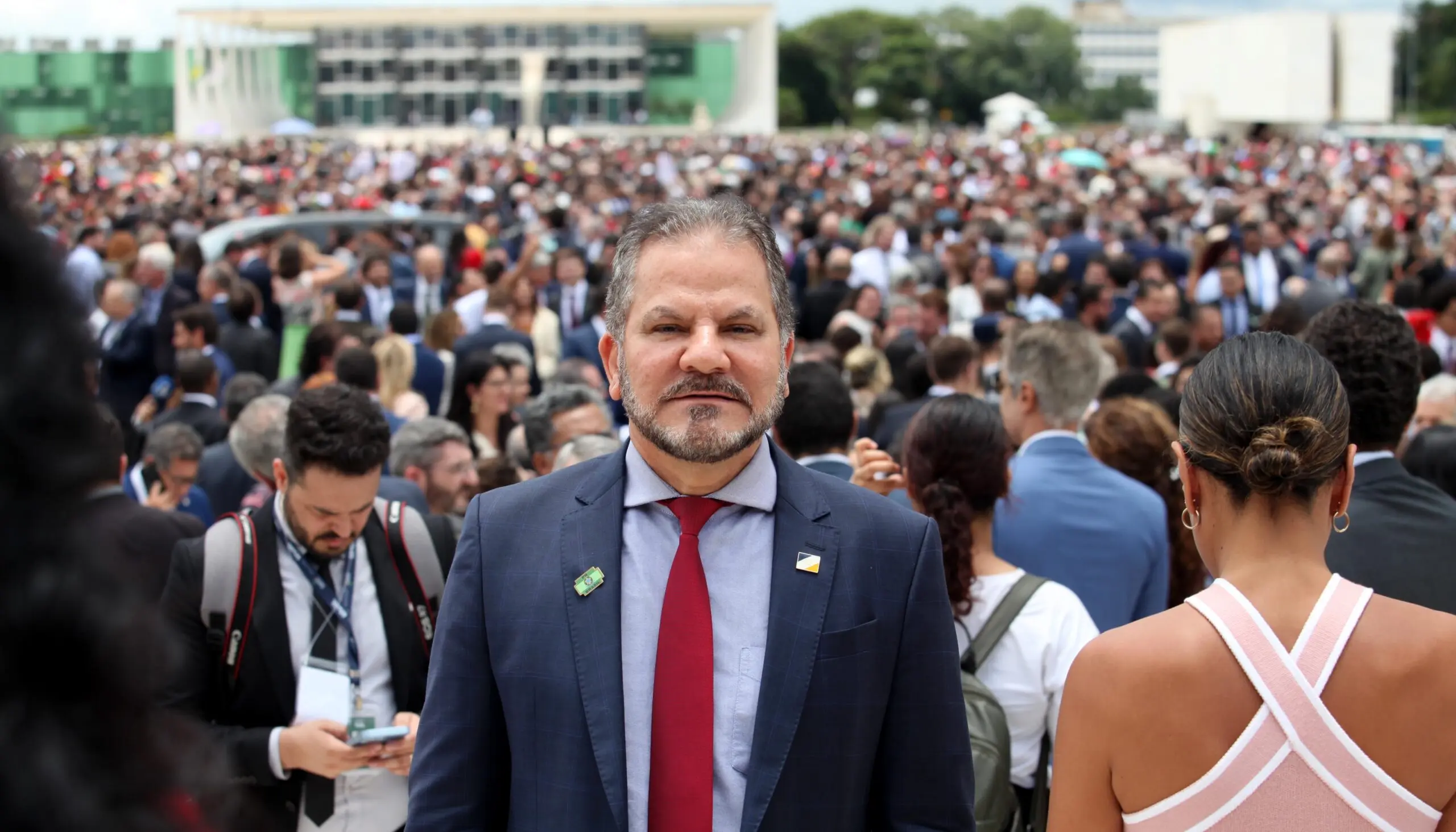 8/1: Secretário representa governo do TO em ato nacional e defende democracia e a estabilidade institucional