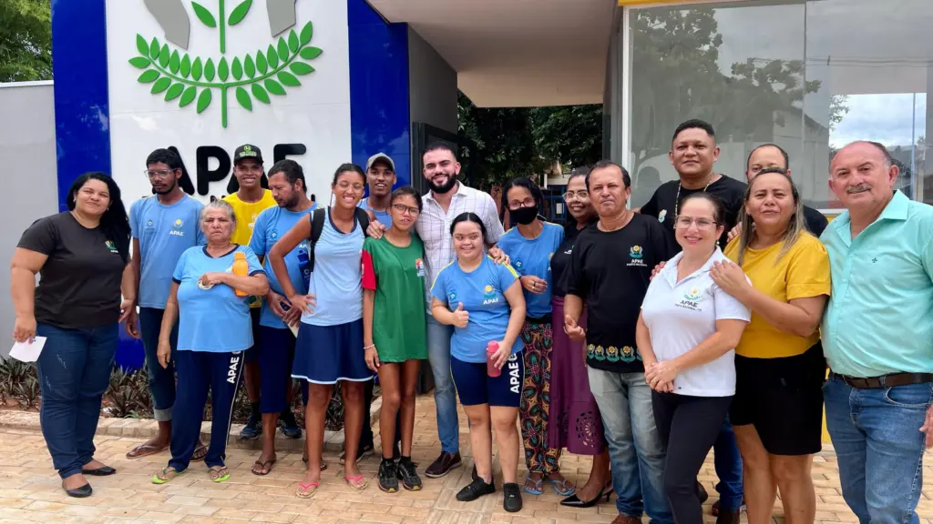 Emenda de R$ 100 mil do deputado Léo Barbosa beneficia APAE de Porto Nacional com novo Veículo