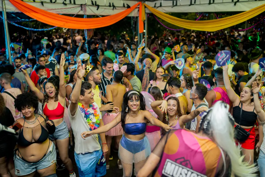  Com 5 Djs e bateria de carnaval, bloco da fê promove festa no Lanterna para ajudar Casa A+ - Foto: Eduardo Lago/Fenty Ampla