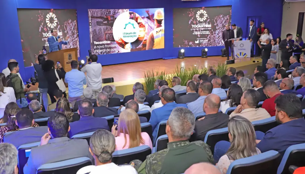 1° Fórum de Mineração do Tocantins gera repercussão e fortalece perspectivas; governador: “Tocantins é a nova fronteira mineral do país” 1° Fórum de Mineração do Tocantins gera repercussão e fortalece perspectivas; governador: “Tocantins é a nova fronteira mineral do país”
