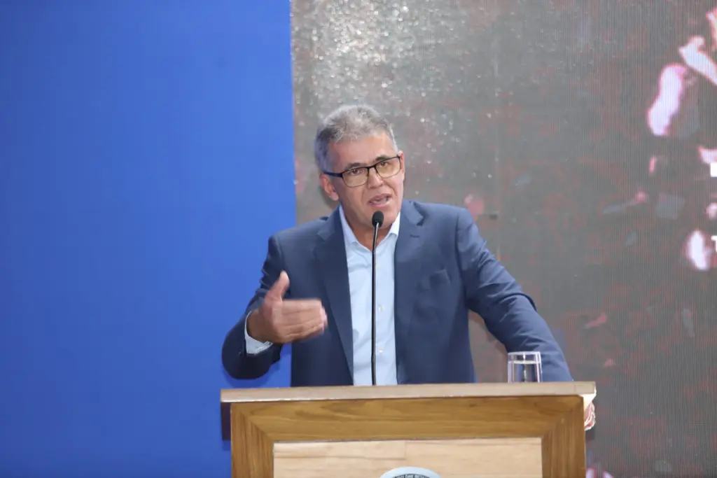 1º Escalão: Neris passa a responder também pela Agência de Mineração 