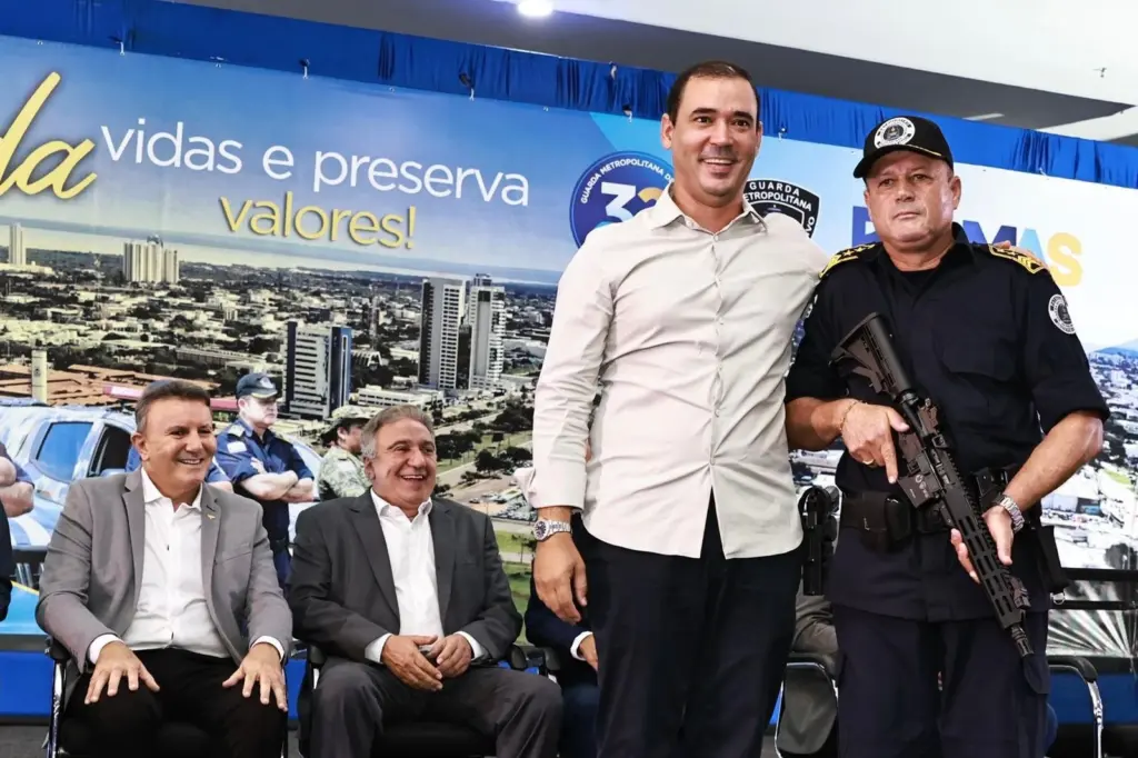 2026 á vista: Eduardo Siqueira declara apoio a Vicentinho Júnior para o Senado: “quero que a sua travessia do tapete verde para o azul seja breve”