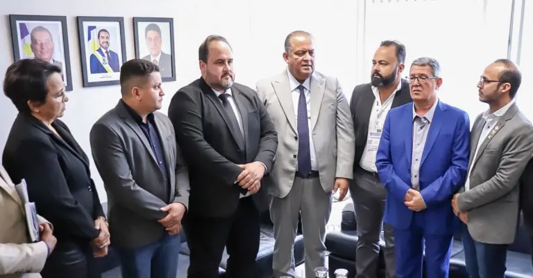 Consórcio do Vale do Araguaia é recebido pelo senador Eduardo Gomes que anuncia mais R$ 4 milhões para a saúde da região