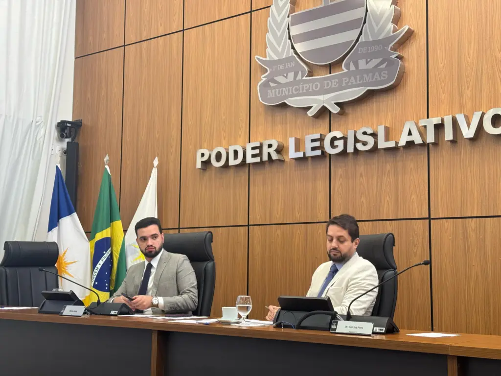 Marcos Júnior preside Câmara pela 1ª vez e avisa: “juventude da nossa cidade tem voz e vai ter vez” Marcos Júnior preside Câmara pela 1ª vez e avisa: “juventude da nossa cidade tem voz e vai ter vez”