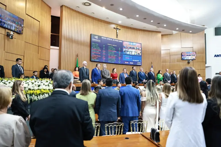 Ao prestigiar nova mesa na Aleto, Prefeito Eduardo Siqueira garante que relacionamento será cordial e com respeito á independência