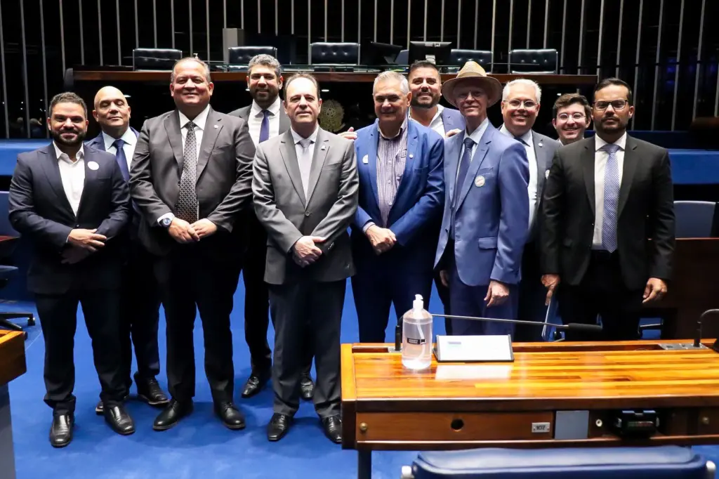 Senador Eduardo Gomes recebe autoridades do Tocantins e reforça compromisso com demandas do estado