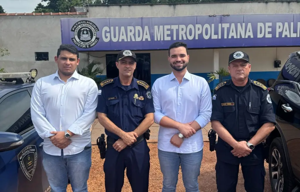 O Comandante da Guarda metropolitana, Gilmar Fernandes, recebeu o vereador Marcos Júnior