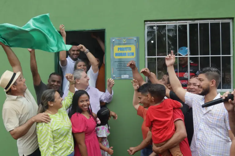 Deputado Jair Farias entrega cinco unidades habitacionais em Palmeiras do Tocantins