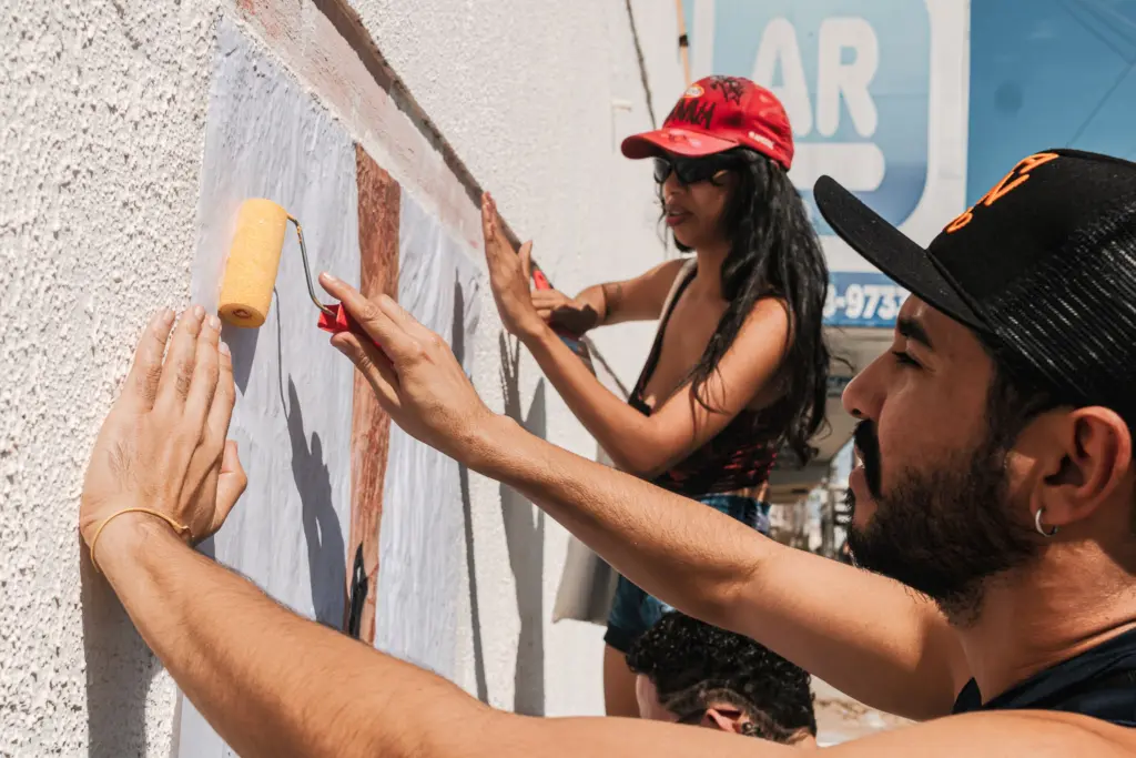 Além da performance, o Escala 1:1 também seleciona artistas do graffiti - Foto: Giovelli Flowers /Coletivo Flácido