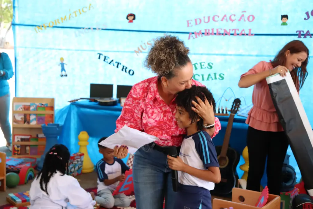 Josi Nunes já cumpre promessas de campanha e vai construir escola, creche e casas populares