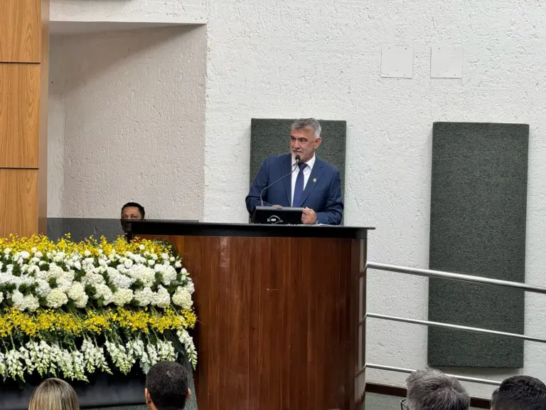 Amélio Cayres toma posse pela 2ª vez na Aleto e faz discurso de agradecimento - Foto: Divulgação
