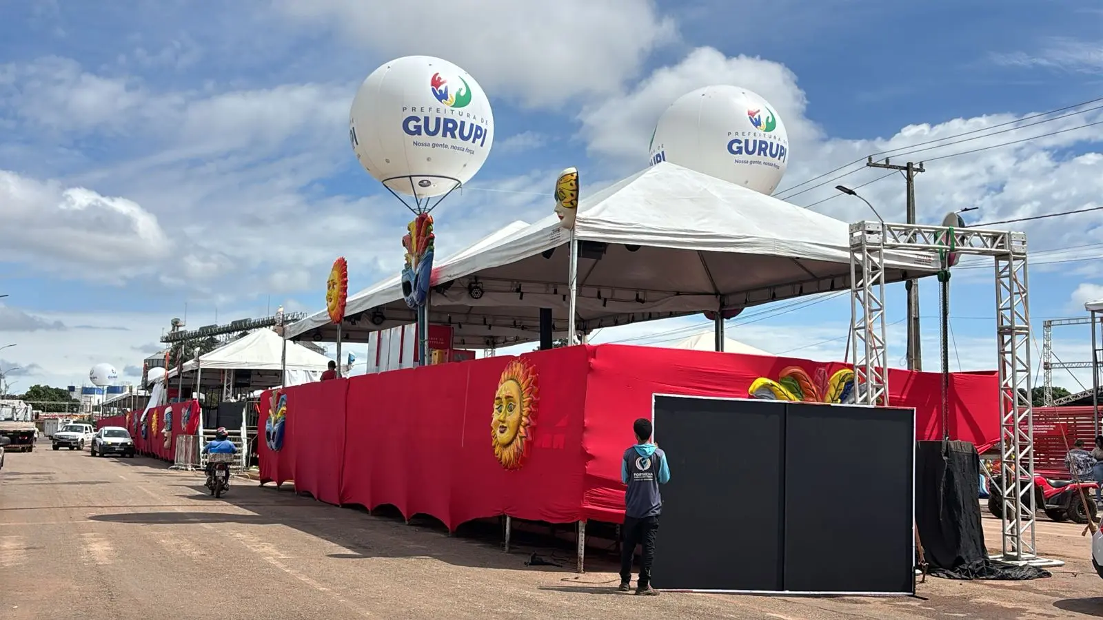 Tudo pronto! Carnaval de Gurupi 2025 começa hoje com desfile de blocos da Prefeitura, show de Hugo e Guilherme e várias atrações regionais