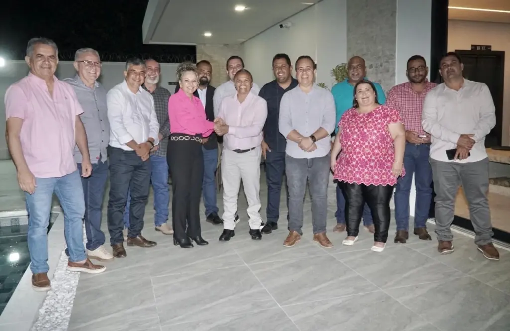 Prefeita Josi deixa presidência de consórcio e Cezinha de Peixe assume