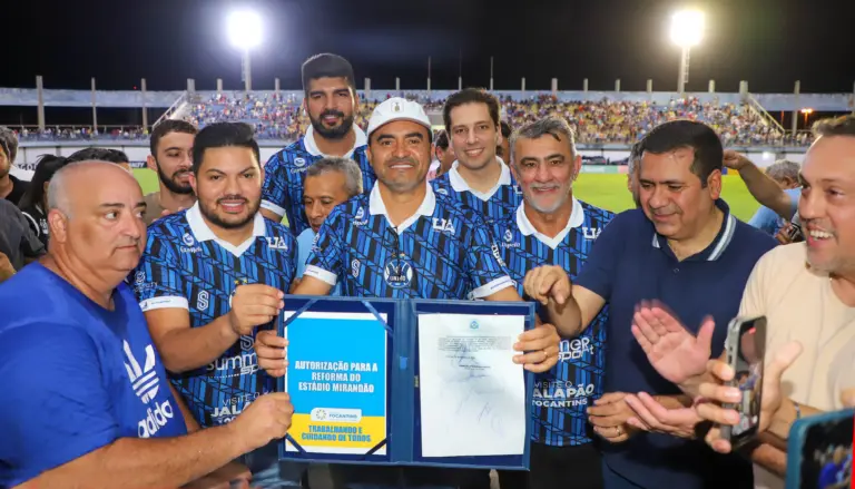 Amélio Cayres reforça compromisso com o esporte ao participar do anúncio da reforma do Estádio Mirandão - Foto:  Antônio Gonçalves/Governo do Tocantins