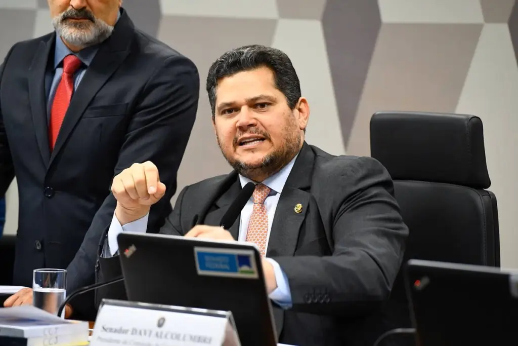 Davi Acolumbre é cotado para assumir a presidência do Senado - Foto: Roque de Sá/Agência Senado Davi Acolumbre é cotado para assumir a presidência do Senado - Foto: Roque de Sá/Agência Senado