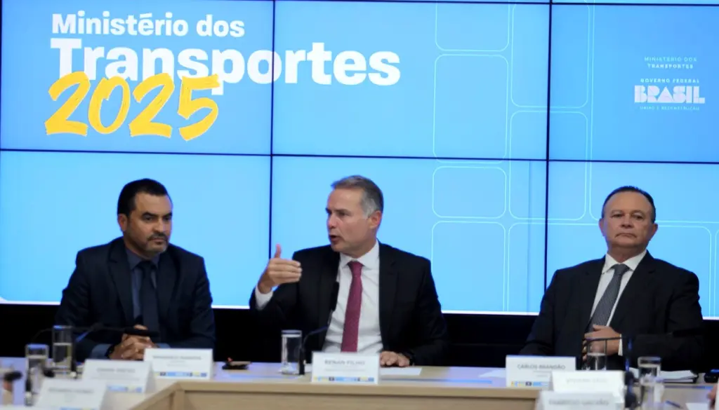 Urgências, manutenção de rodovias , nova ponte prometida para ainda este ano, reuniões mensais: o que ficou definido em encontro entre ministro e representantes de estados Urgências, manutenção de rodovias , nova ponte prometida para ainda este ano, reuniões mensais: o que ficou definido em encontro entre ministro e representantes de estados