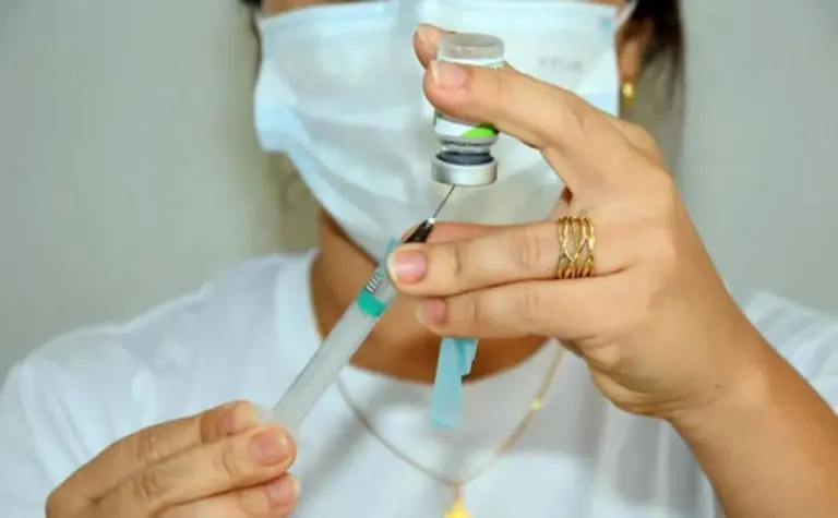 Municípios decretam retorno do uso obrigatório da máscara para alertar população contra COVID; TO registra mais de 1,3 mil casos este ano e Sesau alerta para vacinação