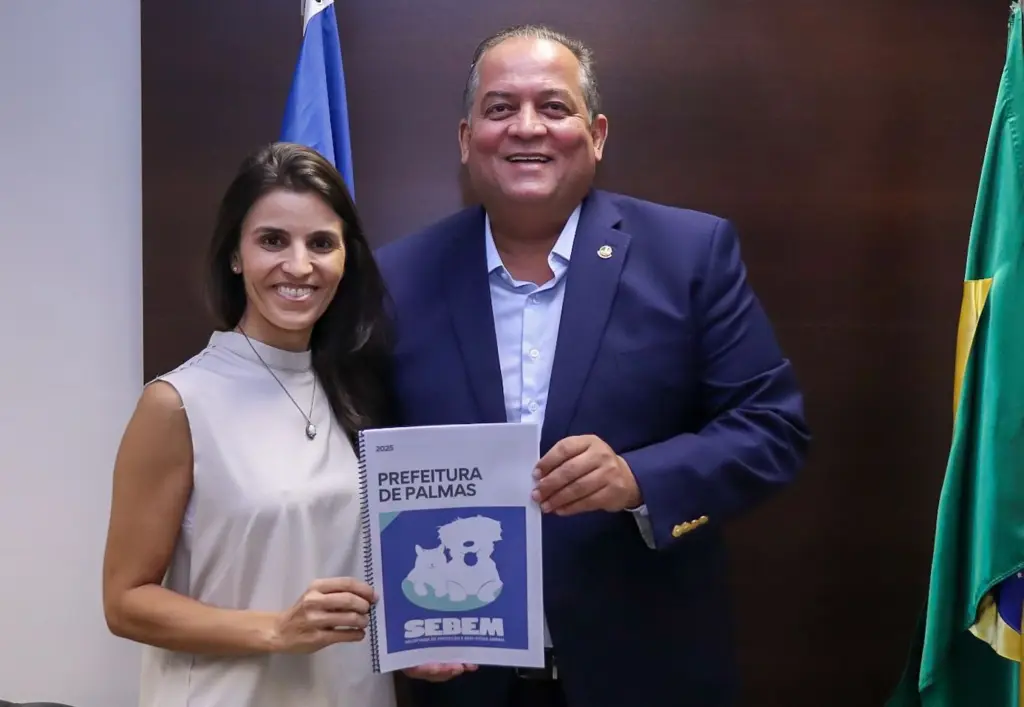 Eduardo Gomes recebe secretária Gabriela Siqueira e garante recursos para causa animal em Palmas