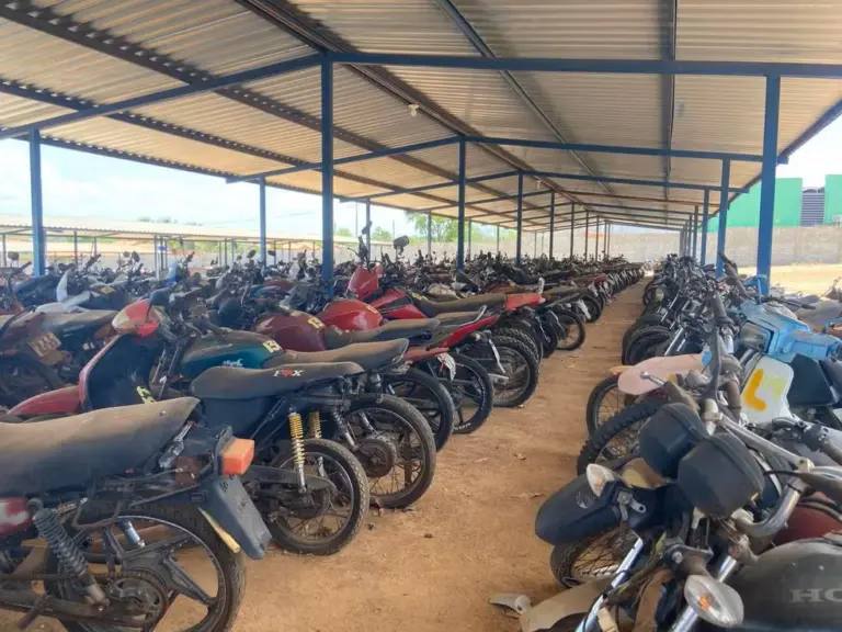 Veículos que não forem retirados serão leiloados — Foto: Ascom Detran/Governo do Tocantins/Reprodução