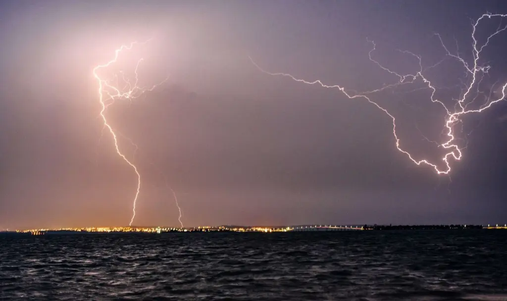 Número de raios aumenta 65,1% em janeiro no Tocantins