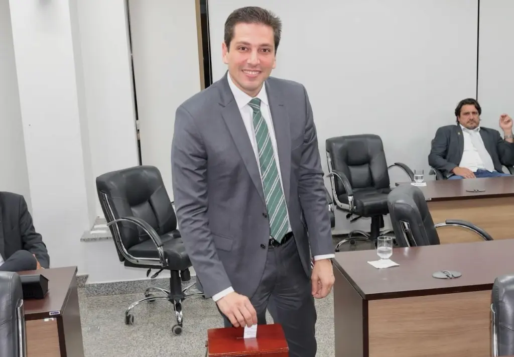 Olyntho estará à frente das atividades do órgão colegiado no biênio 2025-2027 - Foto: Isis Oliveira/Dicom Aleto