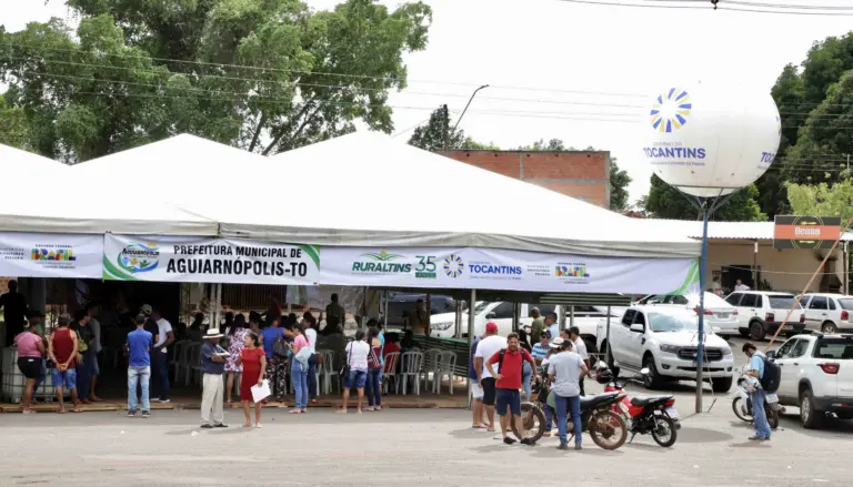 Feira da Colheita reúne moradores de Aguiarnópolis e Palmeiras em busca de serviços e oportunidades de financiamento oferecidos pelo Governo do Tocantins - Foto: Márcio Vieira/Governo do Tocantins